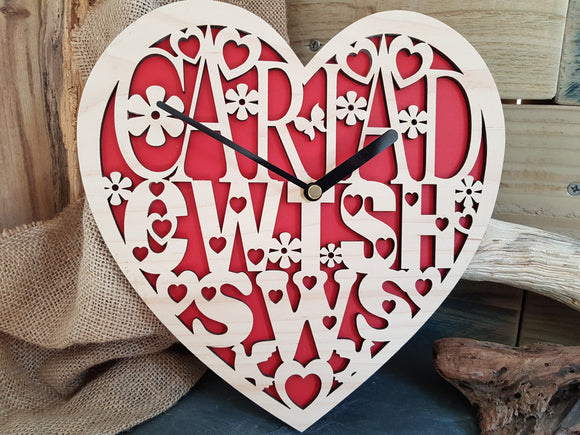 Cwtsh Heart Wood Clock