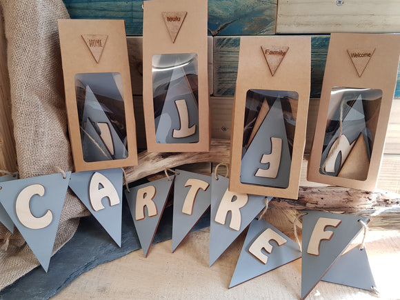 Grey Flag Bunting